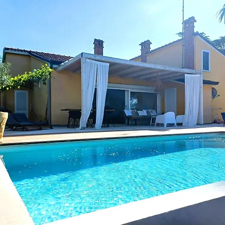 Casa B Mit Meerblick Und Pool