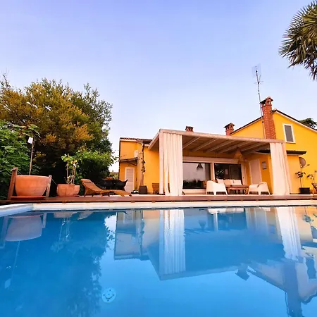 Casa B Mit Meerblick Und Pool *
